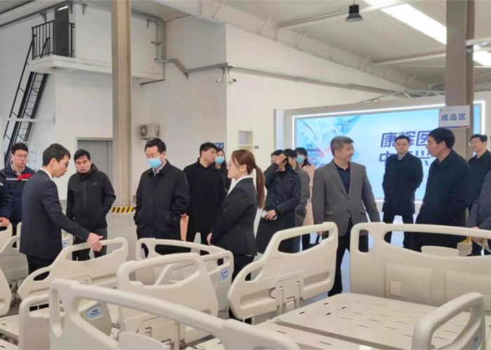 河北省秦皇島市市委常委、開發(fā)區(qū)黨工委副書記兼管委會常務副主任樊海濤一行蒞臨久久艷陽秦皇島公司考察調(diào)研